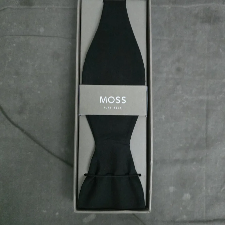 MOSS PURE SILK TIE – BLACK