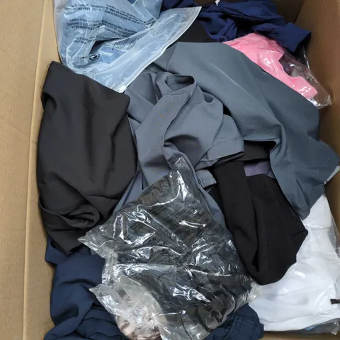 APPROXIMATELY 25 ASSORTED CLOTHING ITEMS IN VARIOUS STYLES AND COLOURS 