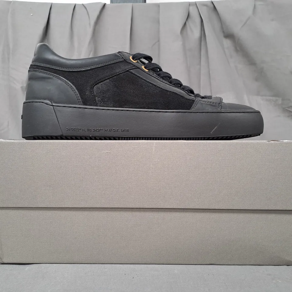 BOXED PAIR OF ANDROID HOMME SHOES IN BLACK SIZE 8