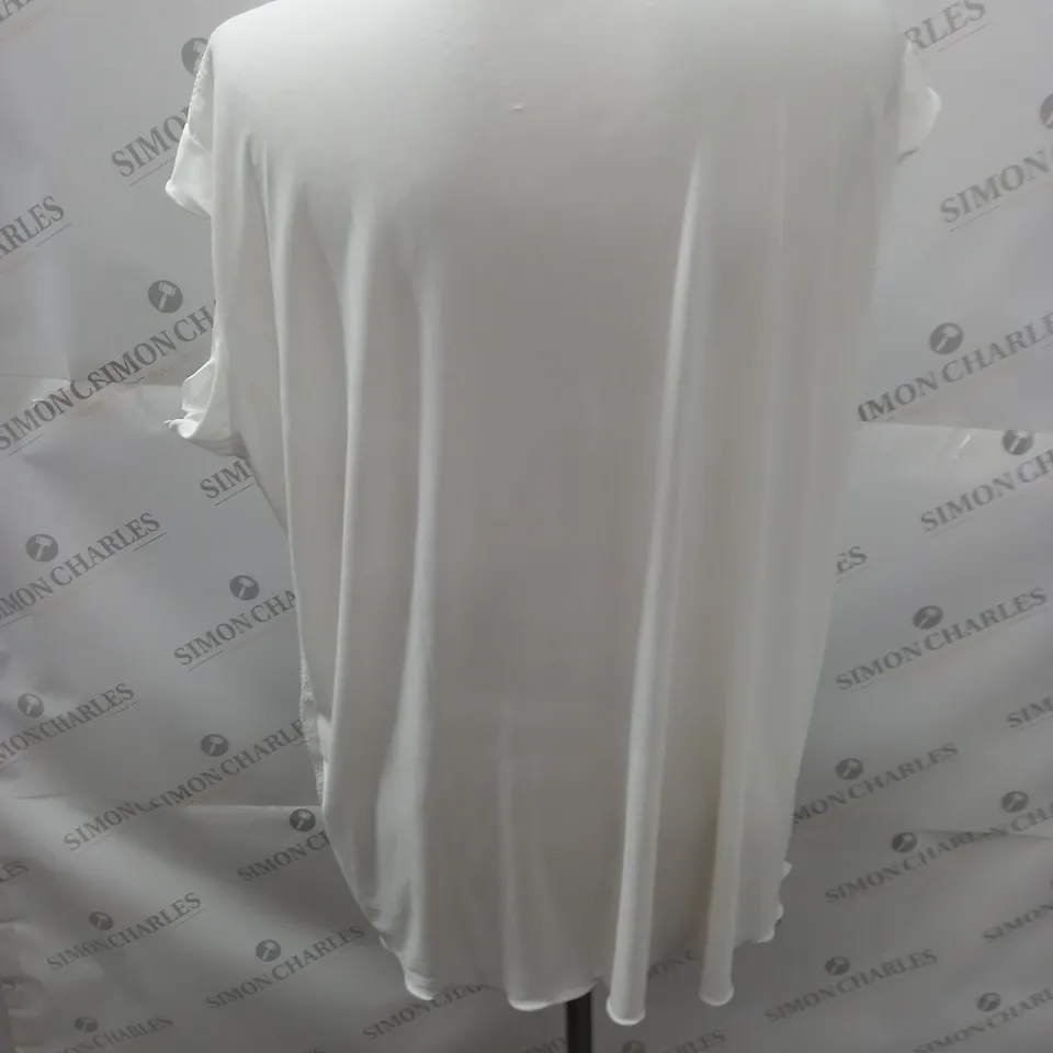 MAISON DE NEIMES SHORT SLEEVED BLOUSE IN WHITE - L