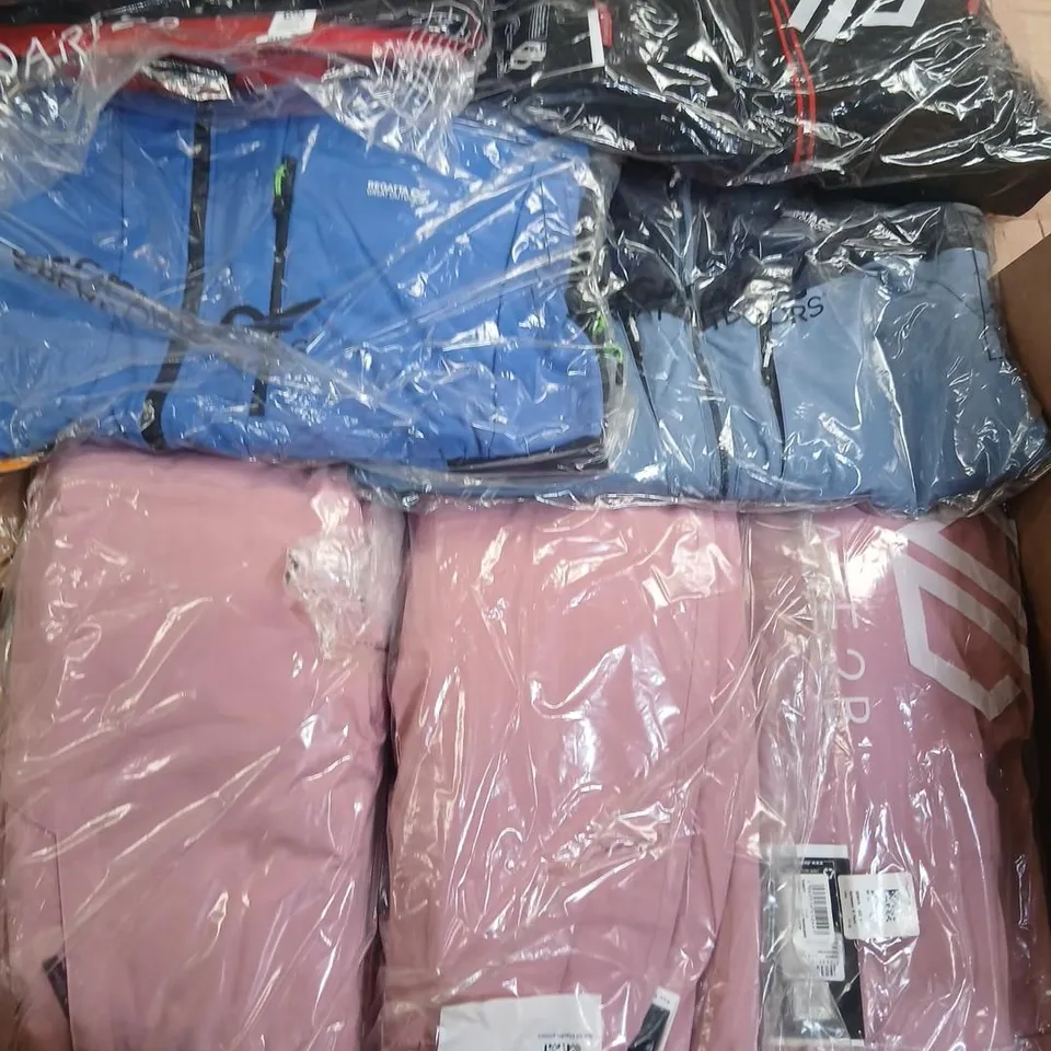 APPROXIMATELY 15 ITEMS OF ASSORTED BRAND NEW REGATTA CLOTHING AND ACCESSORIES