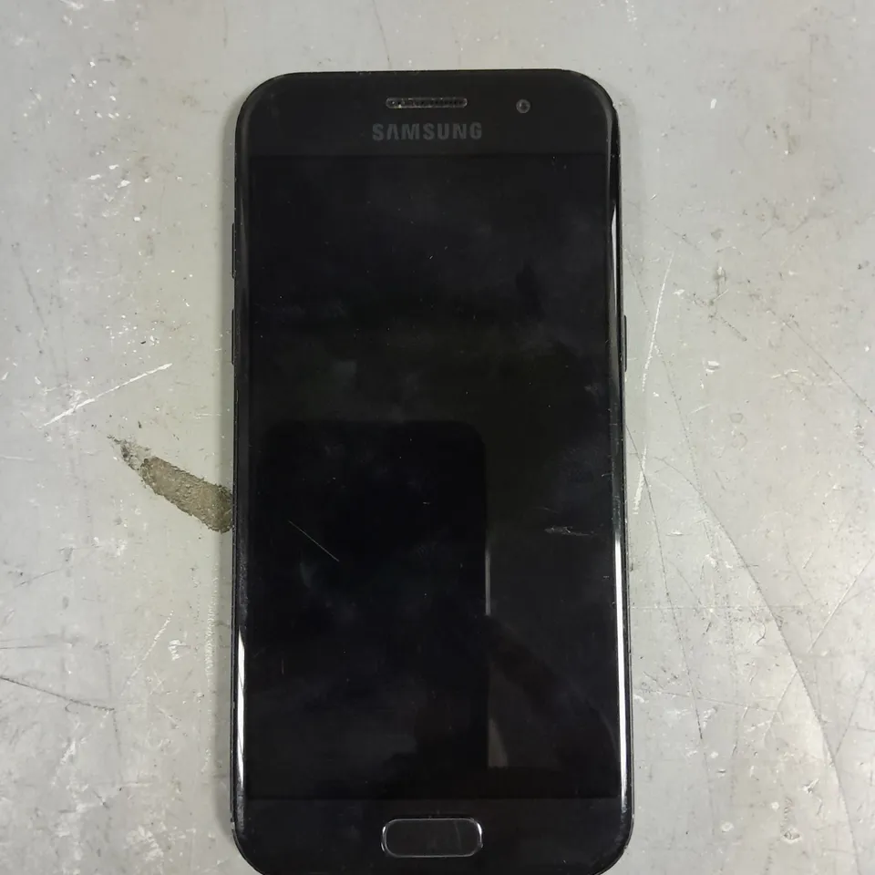 SAMSUNG GALAXY A3 SMARTPHONE