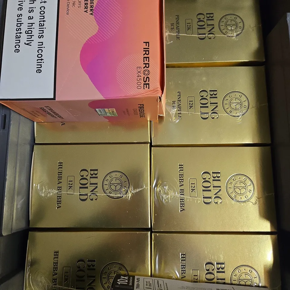 APPROXIMATELY 20 ASSORTED E-CIGARETTE & VAPING ITEMS IN VARIOUS BRANDS 