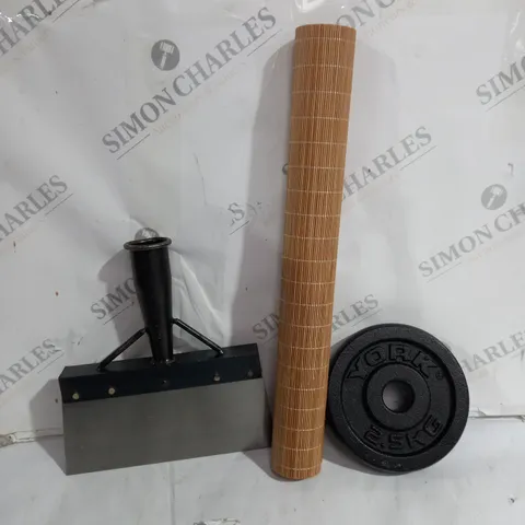 BOX OF APPROXIMATELY 4ASSORTED ITEMS TO INCLUDE - STICK PLACE MAT - 2.5KG WEIGHT - FLOOR SCRAPER ECT