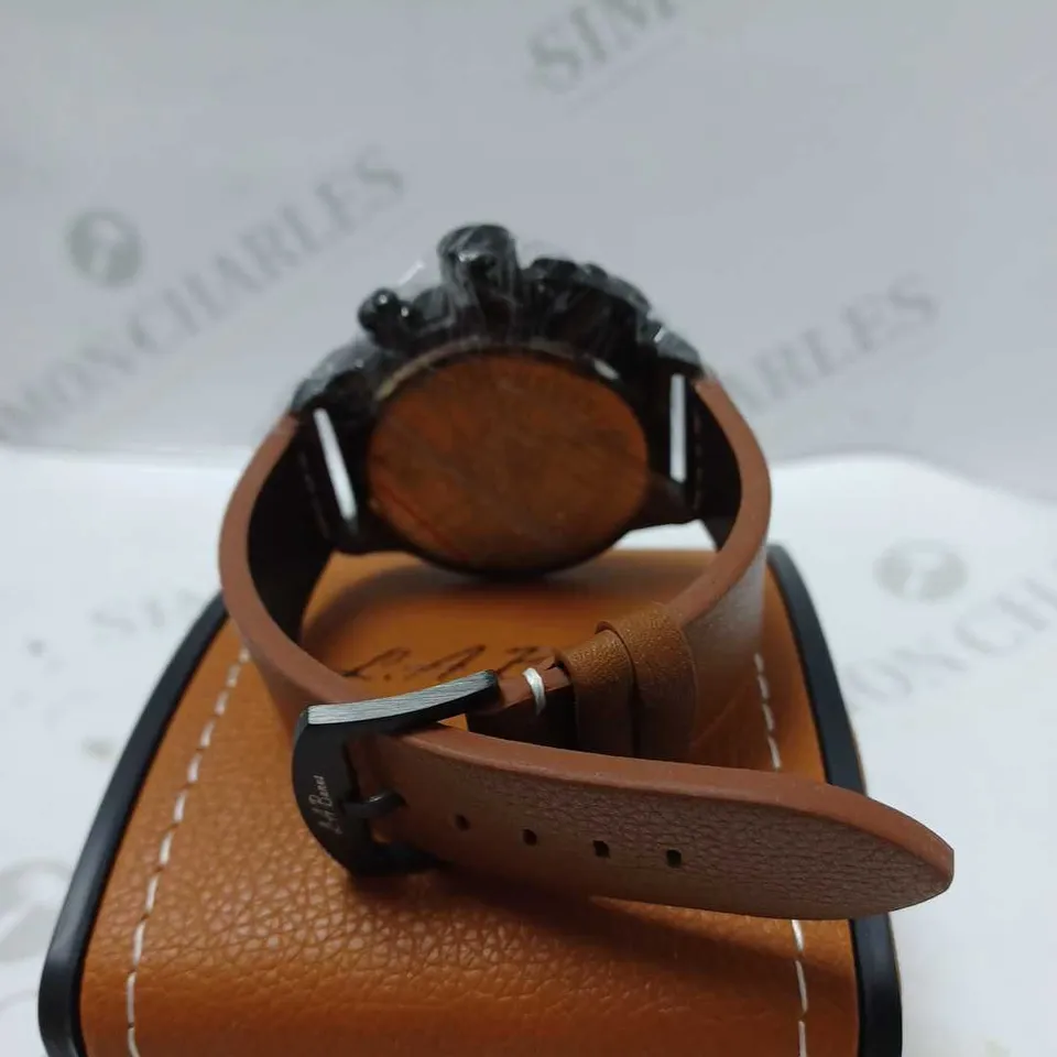 LA BANUS TRIPLE DIAL TACHYMETER LEATHER STRAP WRISTWATCH 