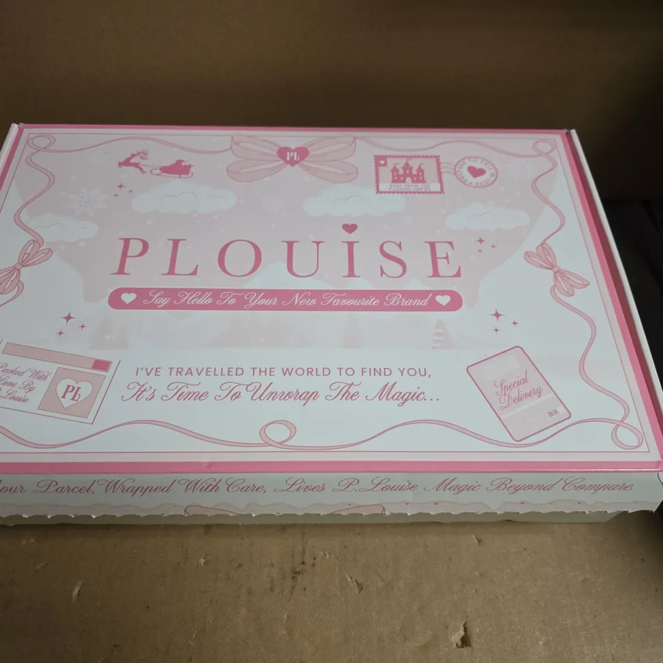 PLOUISE BEAUTY GIFT BOX TO INCLUDE CANDY CLEANSE BATH SOAK, GLITTER SETTING SPRAY AND SCULPTING PRIMER
