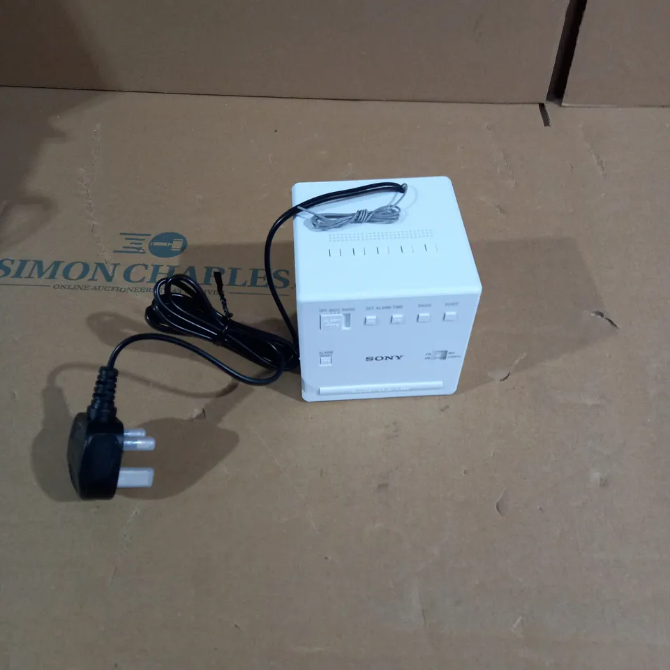 BOXED SONY ICF-C1 FM/AM RADIO RRP £28