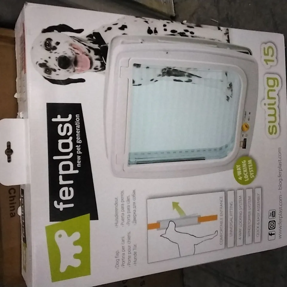 BOXED FERPLAST SWING 15 DOG FLAP