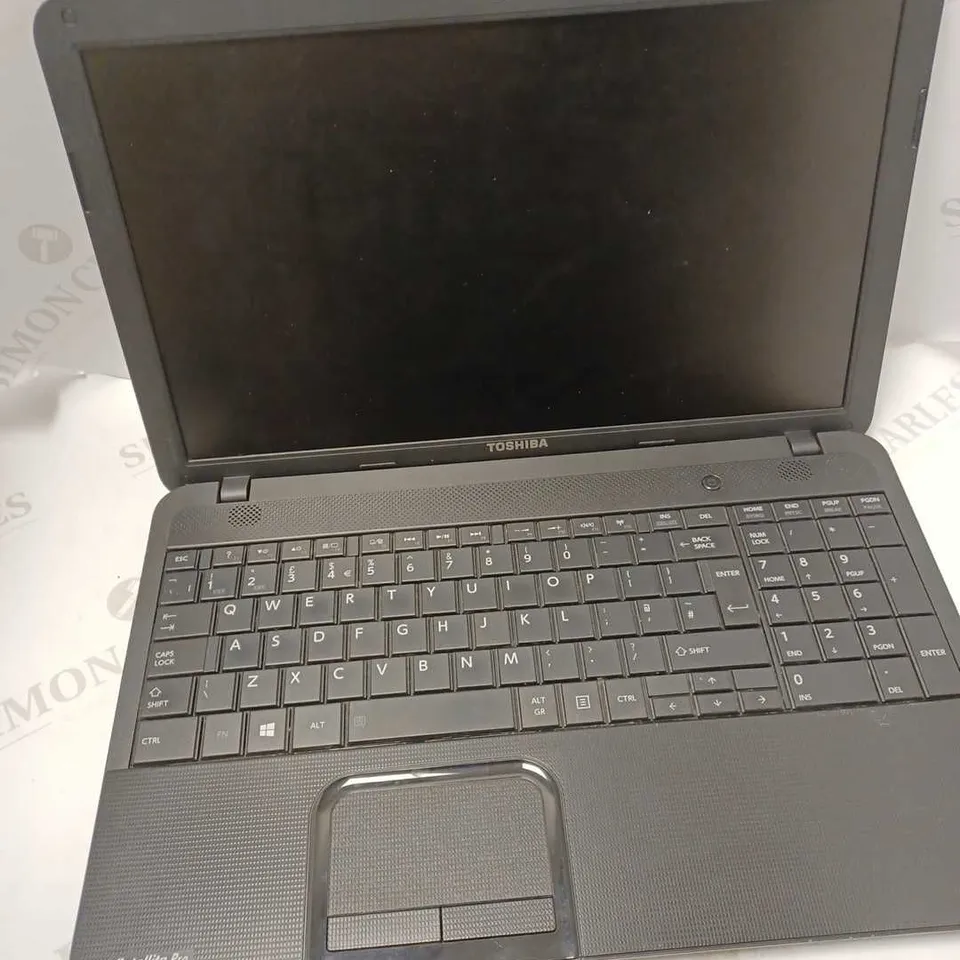 TOSHIBA SATELLITE PRO C850-1K3 LAPTOP