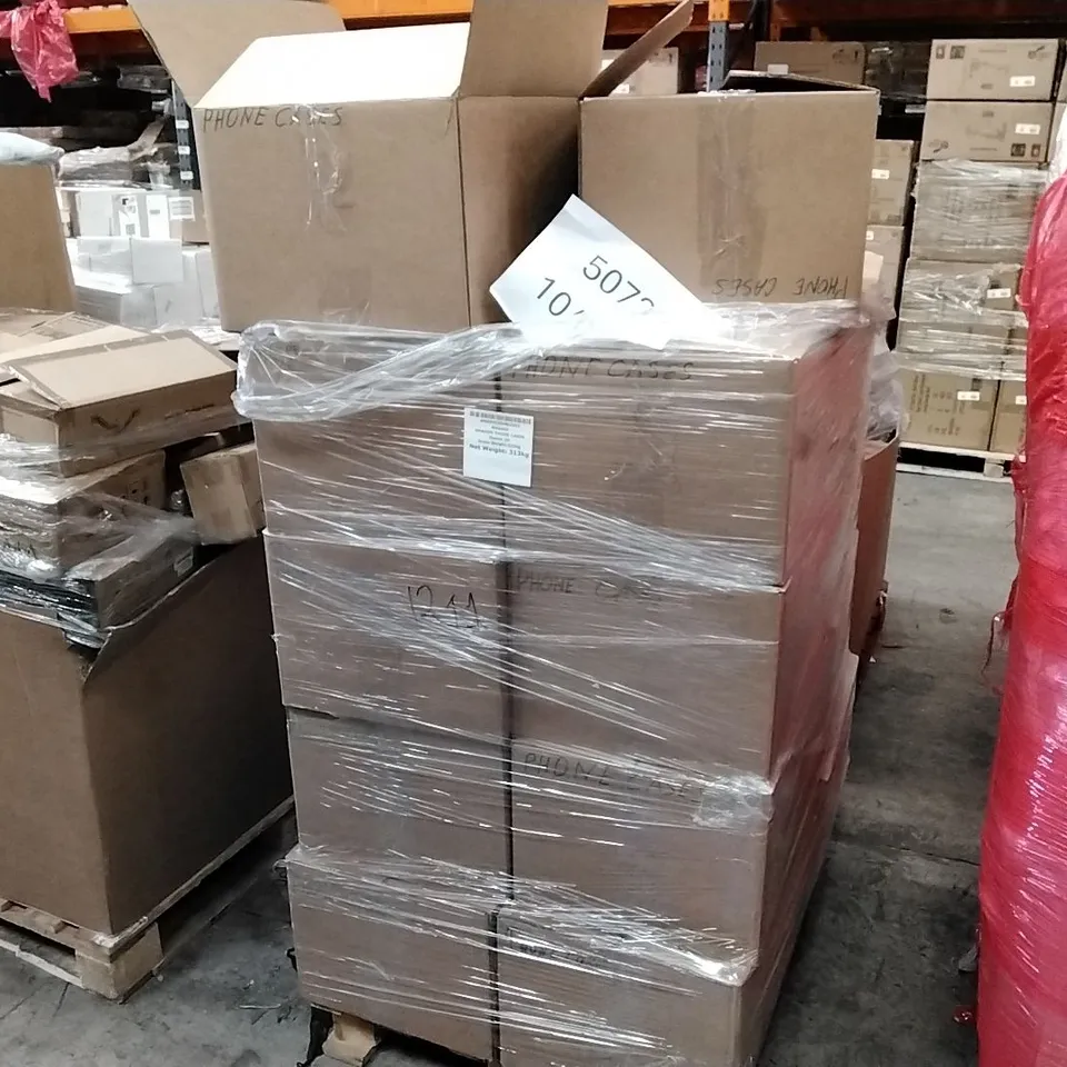 PALLET TO CONTAIN A LARGE QUANTITY OF PHONE PROTECTION PRODUCTS TO INCLUDE PHONE CASES AND SCREEN PROTECTORS // MODELS, SIZES AND BRANDS VARY 