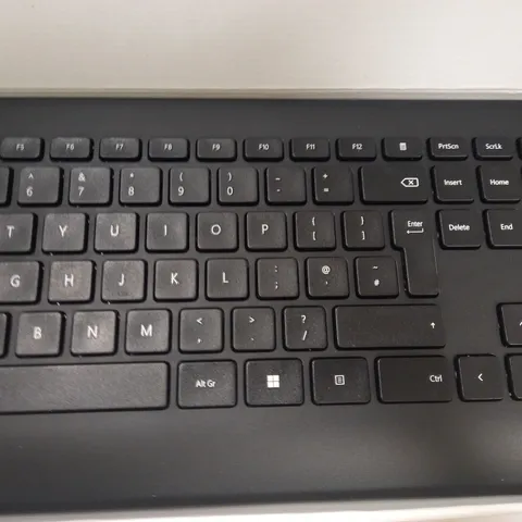 MICROSOFT WIRELESS 900 KEYBOARD 