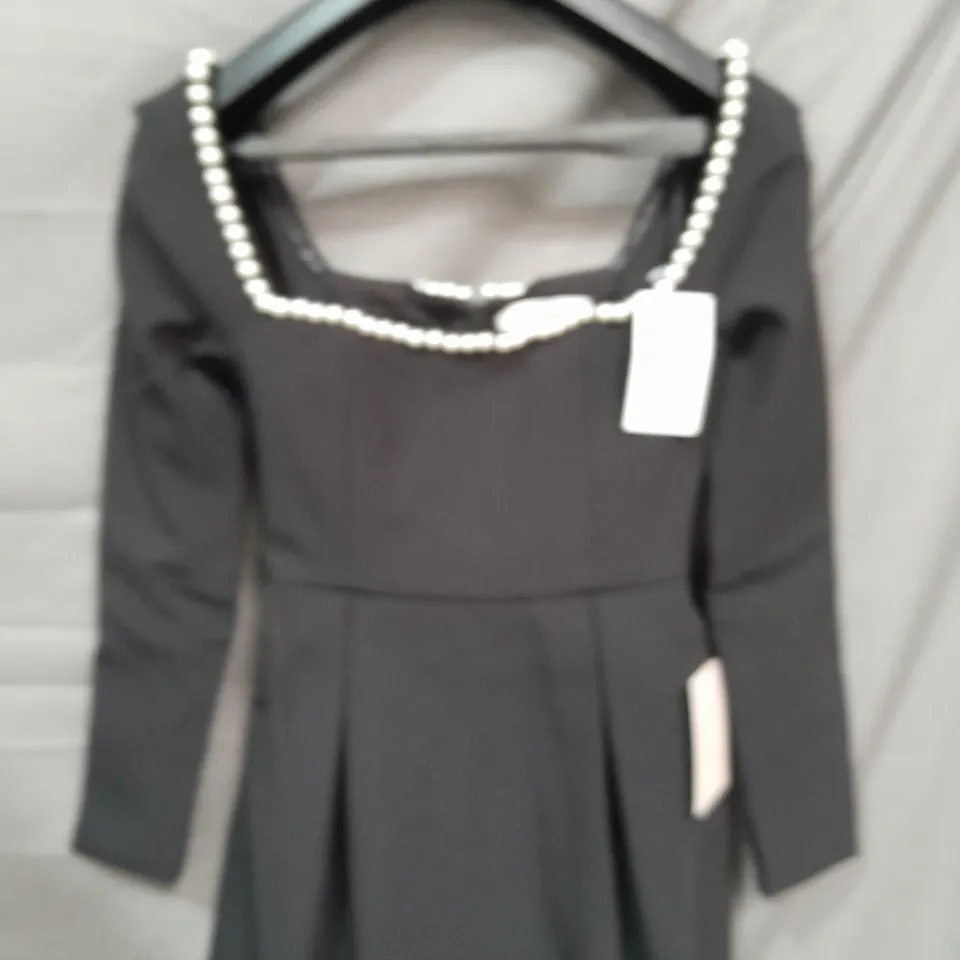 ODDMUSE ULTIMATE MUSE PEARL DRESS - XS