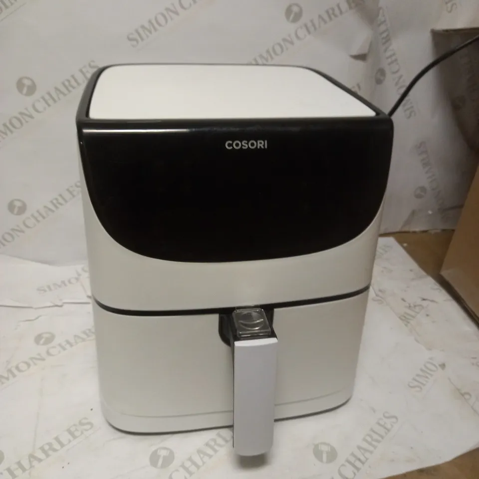 COSORI AIR FRYER 1700W MAX XXL 5.5L DIGITAL TOUCHSCREEN, WHITE