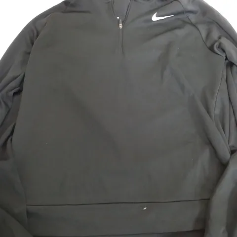 NIKE RUNNING JACKET IN BLACK - MEDIUM