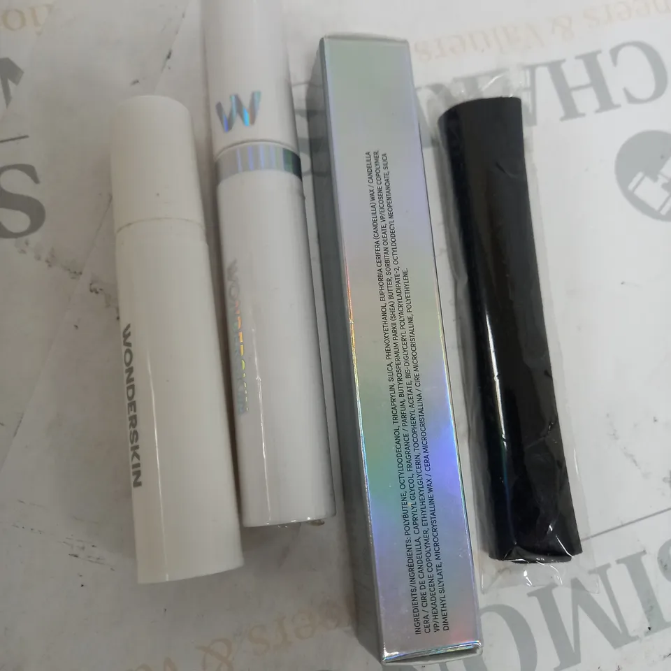 WONDERSKIN WONDER BLADING PEEL AND REVEAL LIP STAIN KIT