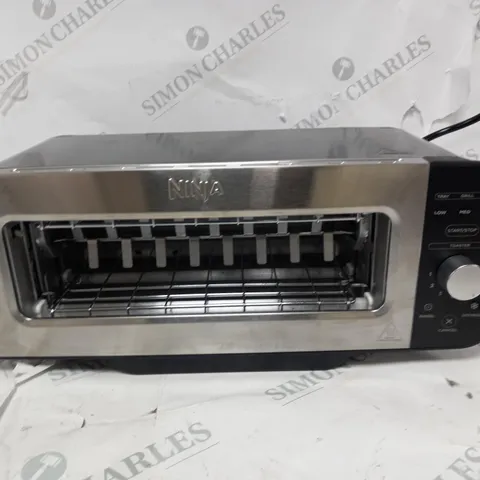 BOXED NINJA 2 IN 1 TOASTER & GRILL ST100UK