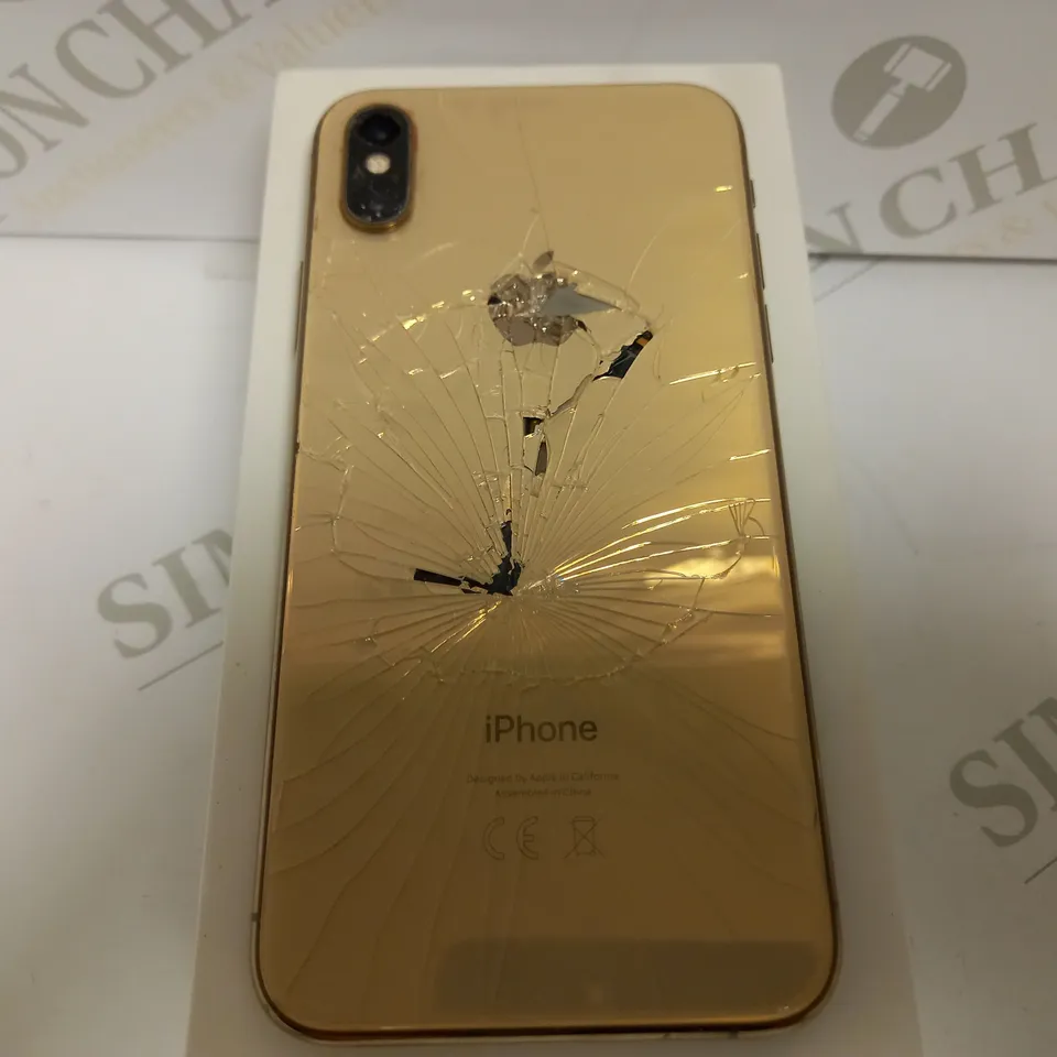 BOXED IPHONE XS IN METALLIC ROSE GOLD EFFECT