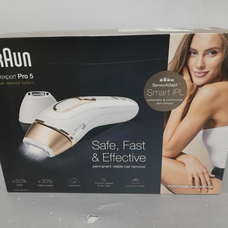 BOXED BRAUN SILK-EXPERT PRO 5 IPL WITH 2 HEADS, RAZOR & VANITY CASE