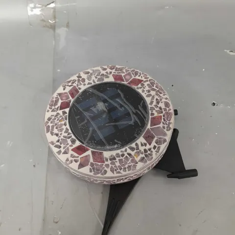 BELL & HOWELL SET OF 4 GLASS MOSAIC DESIGN SOLAR DISK LIGHTS