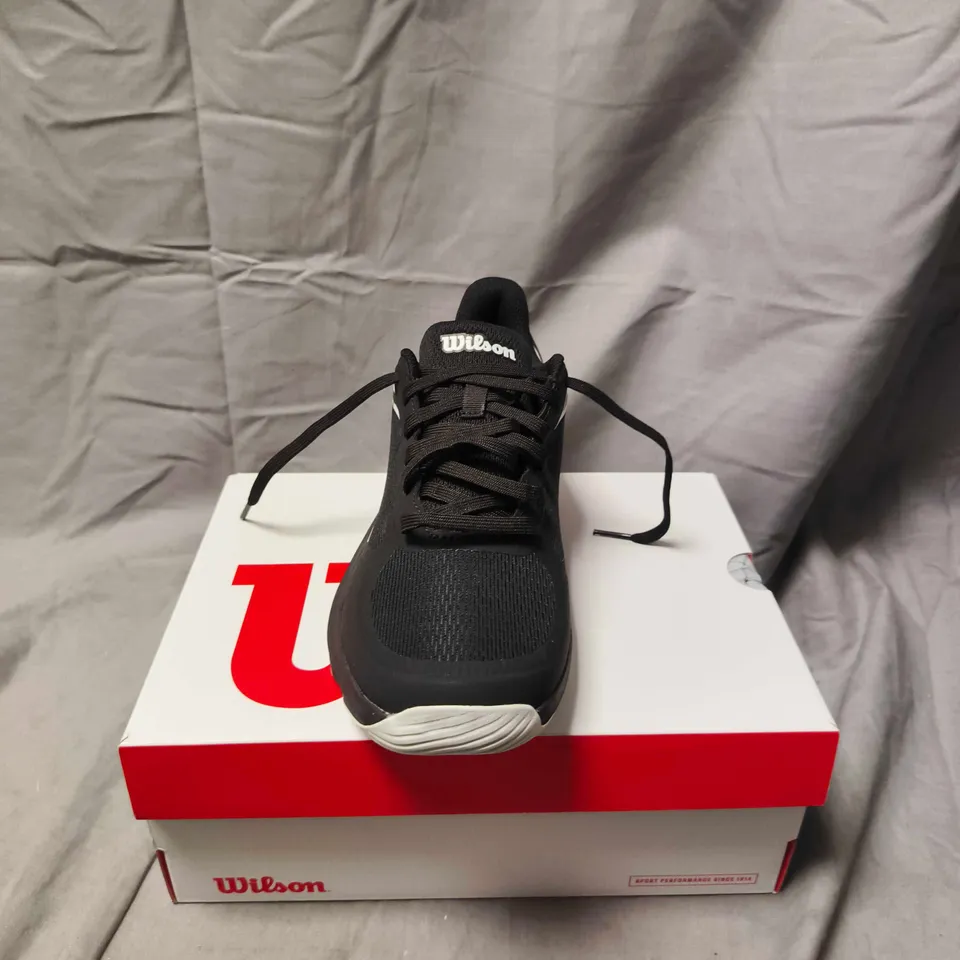 BOXED PAIR OF WOMENS WILSON S SHOES - UK SIZE 6 
