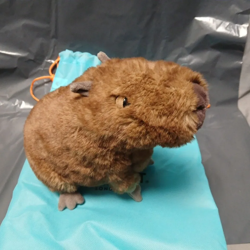 JELLYCAT CLYDE CAPYBARA PLUSH TOY – BROWN, WITH TAGS