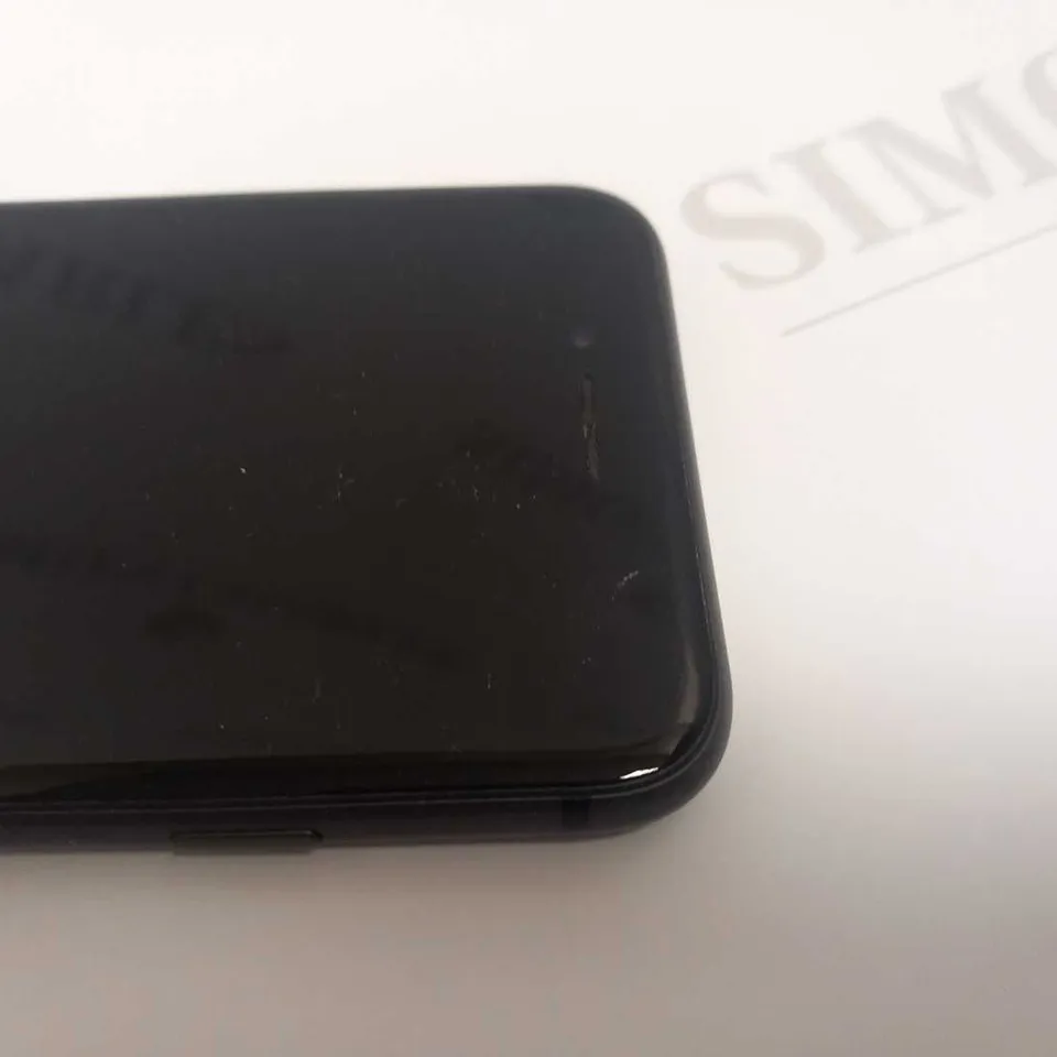 APPLE IPHONE 8 IN BLACK - LOCKED TO ICLOUD