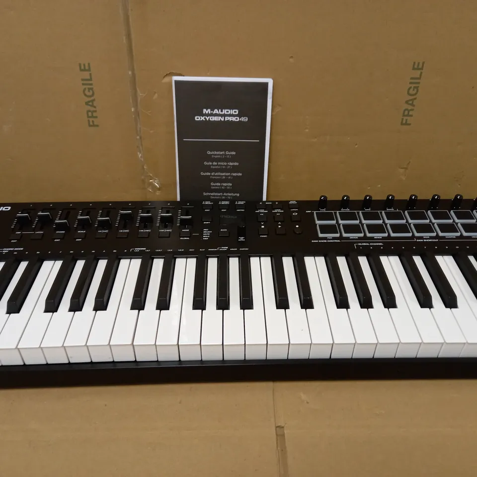 M-AUDIO OXYGEN PRO 49 – 49 KEY USB MIDI KEYBOARD CONTROLLER