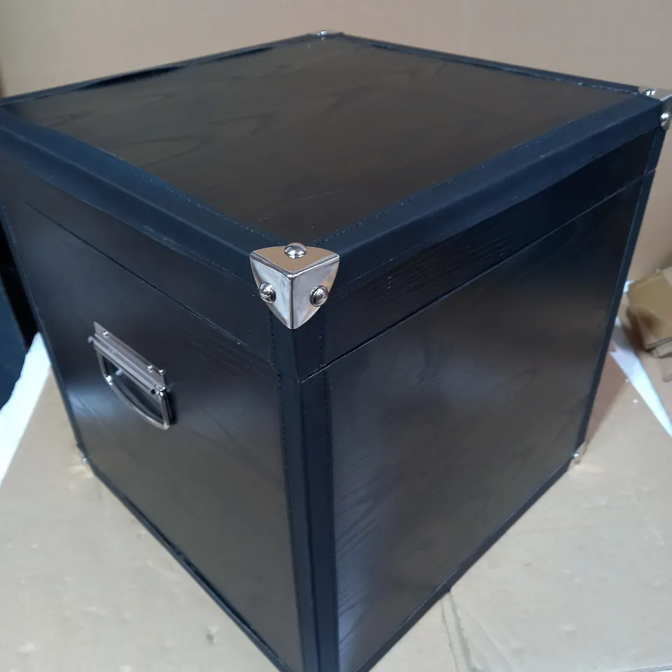 KELLY HOPPEN SET OF NESTING STORAGE BOXES - BLACK