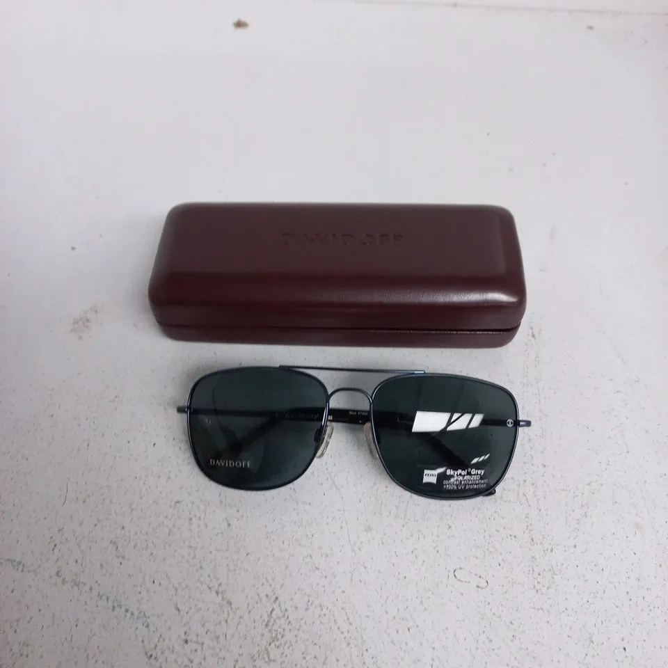 DAVIDOFF SUNGLASSES WITH BROWN CASE