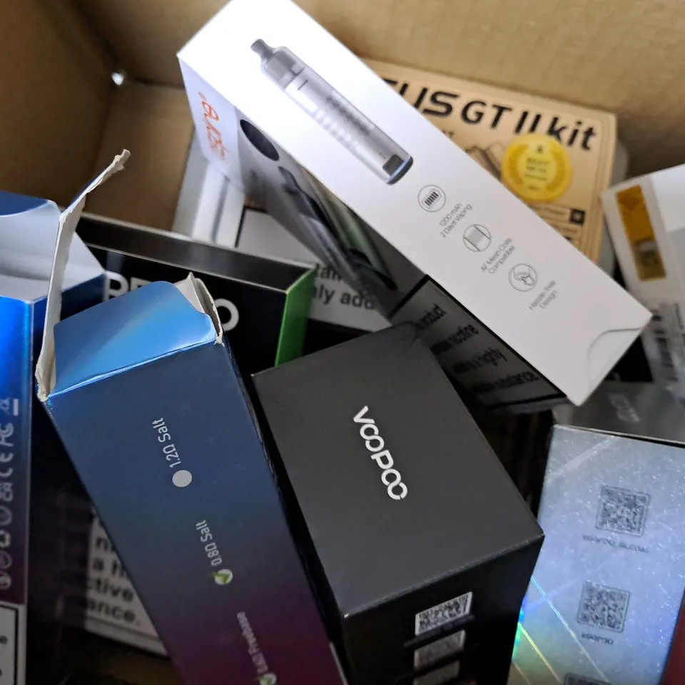 APPROXIMATELY 10 ASSORTED E-CIGARETTE PRODUCTS TO INCLUDE VOOPOO ARGUS GT II KIT, VAPORESSO LUXE X, UWELL CALIBURN G2 POD SYSTEM 