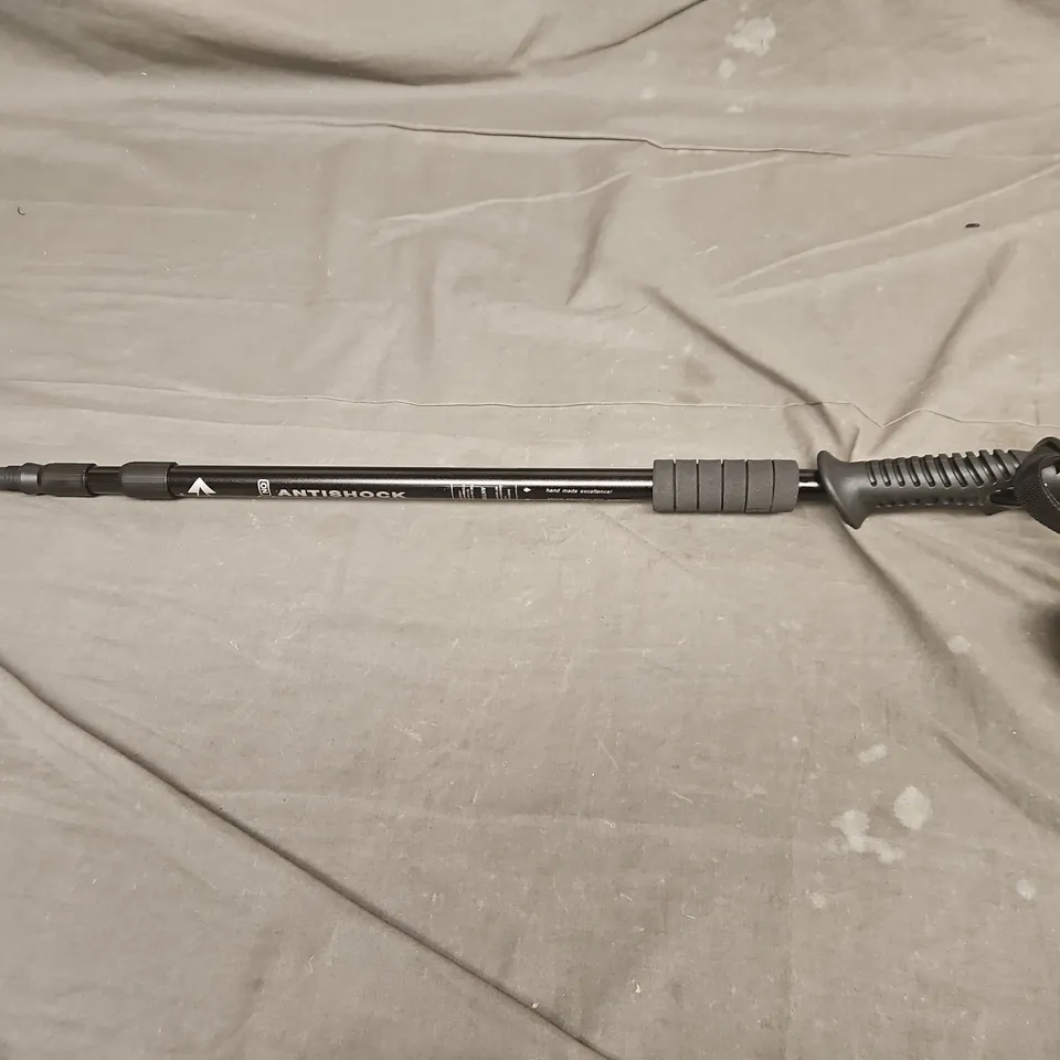 ANTI-SHOCK ADJUSTABLE HIKING STICK 