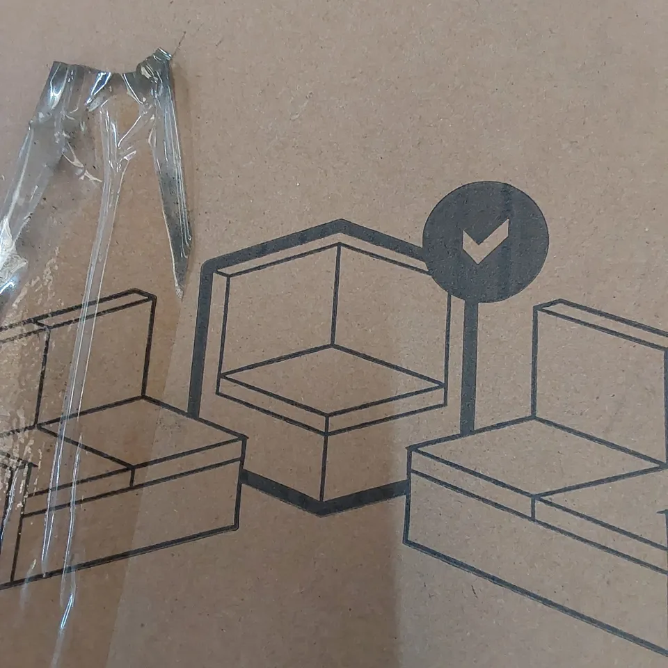 BOXED GARDEN SOFA CORNER WEDGE PIECE 