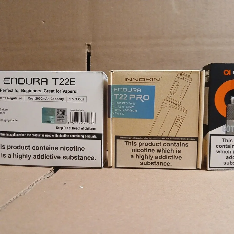 APPROXIAMTELY 15 ASSORTED VAPING PRODUCTS TO INCLUDE ASPIRE, INNOKIN, ETC - COLLECTION ONLY