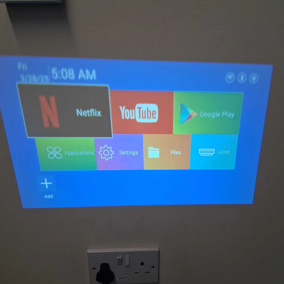 BOXED LEDSOURCE MULTIMEDIA PROJECTOR WITH ACCESSORIES