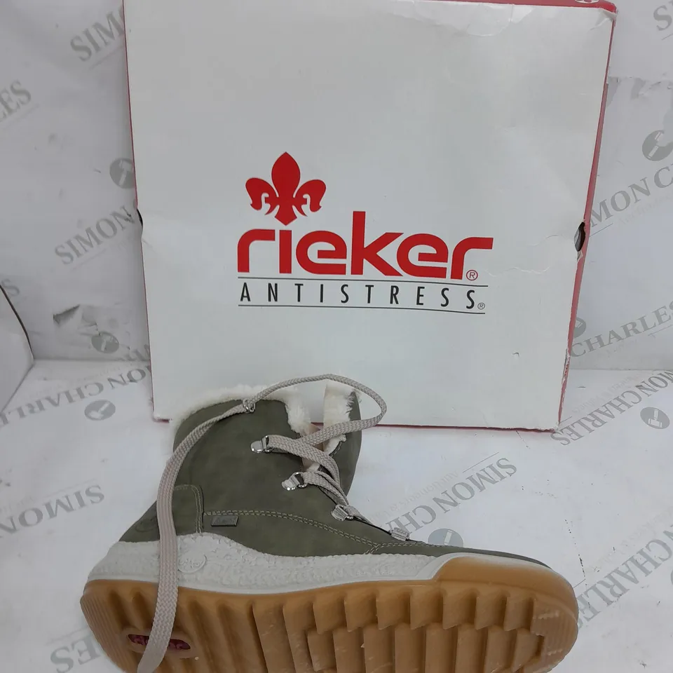 BOXED PAIR OF RIEKER WARM HIKING BOOTS, KHAKI - SIZE 7.5