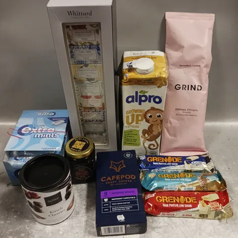 APPROXIMATELY 15 ASSORTED FOOD/DRINK PRODUCTS TO INCLUDE GRIND COFFEE, GRENADE BARS, CAFEPOD COFFEE ETC 