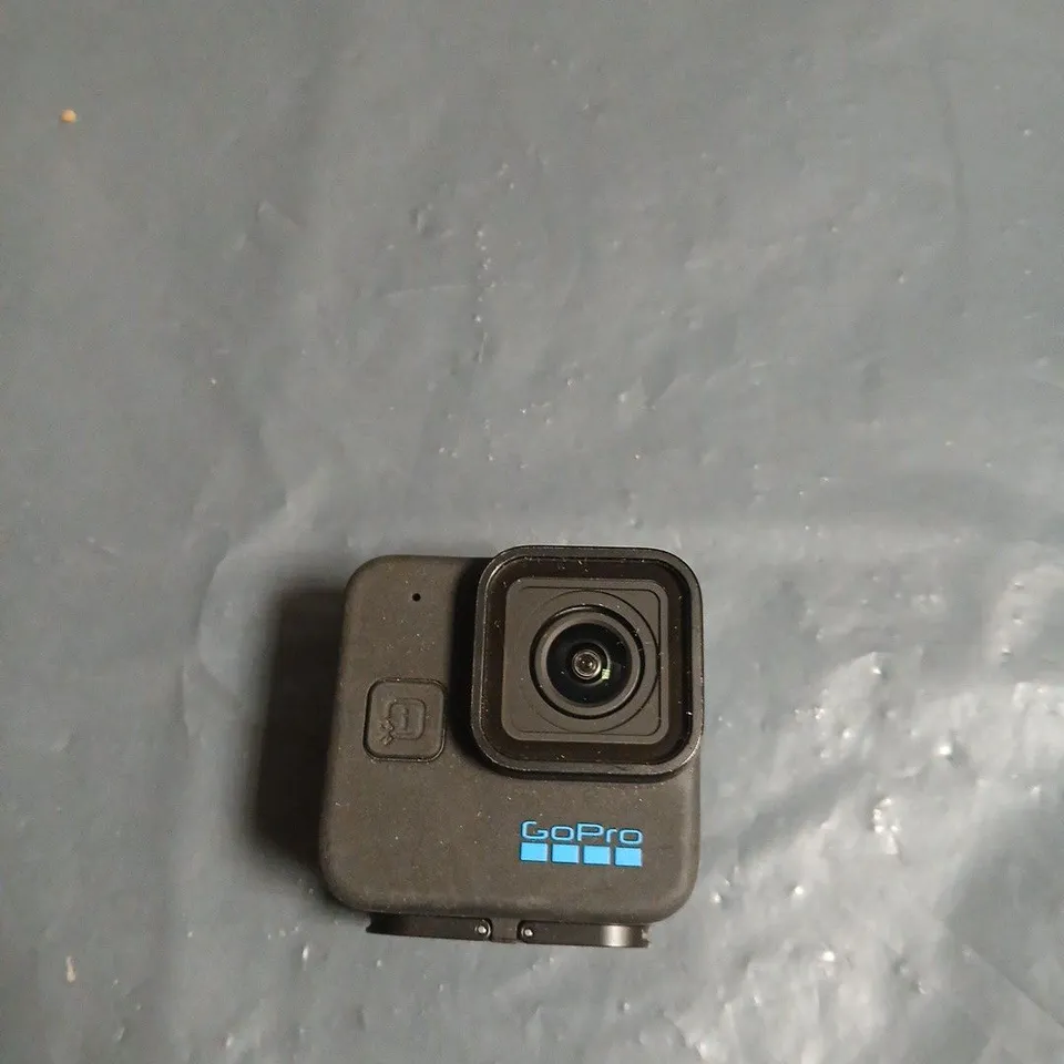 GOPRO 11 MINI BLACK  ACTION CAMERA