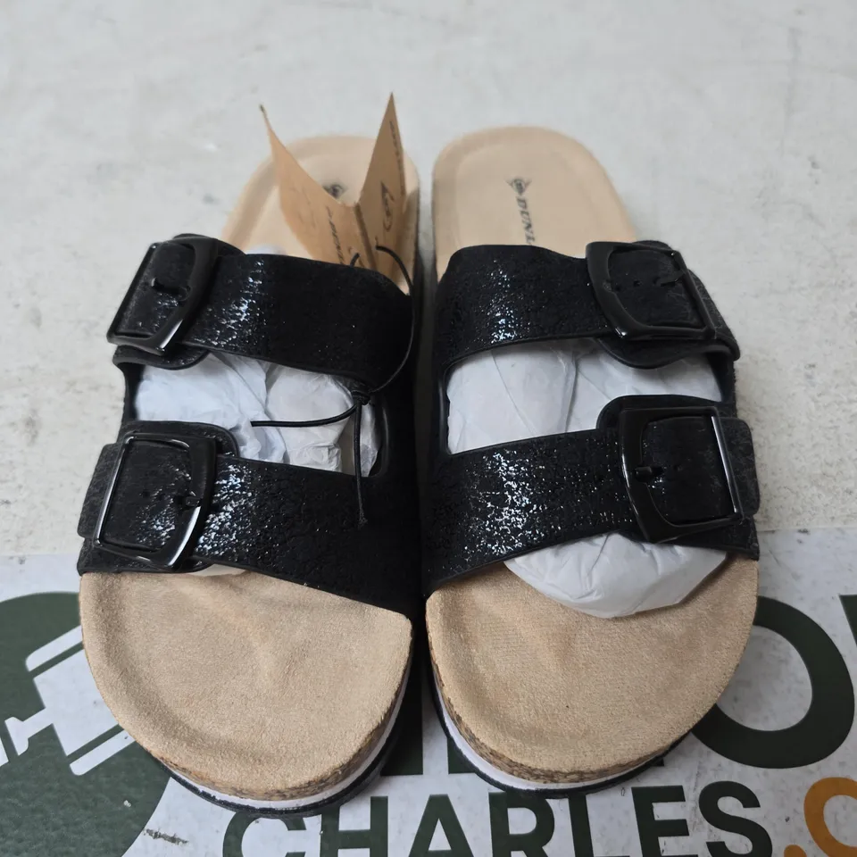 DUNLOP FERN SANDALS, BLACK - SIZE 4
