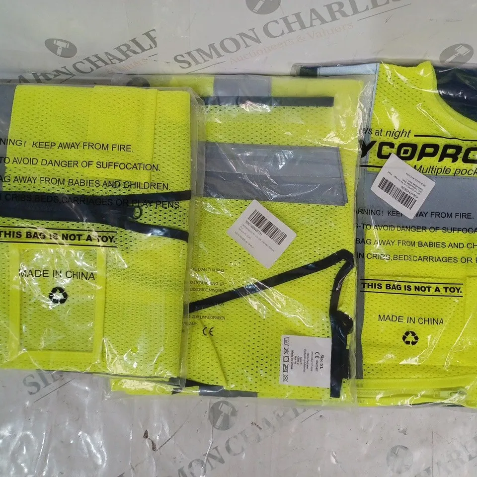 APPROXIMATELY 5 ASSORTED HI-VIS SAFETY VESTS IN VARIOUS SIZES