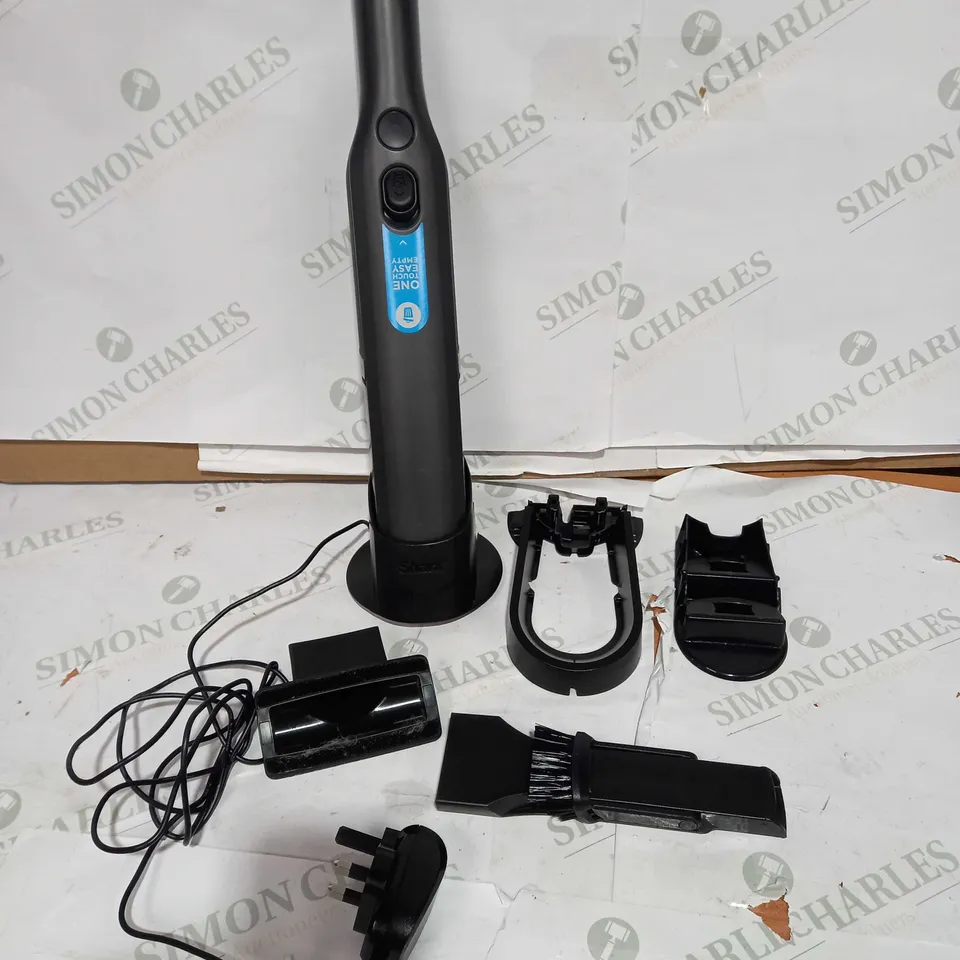 SHARK CORDLESS HANDHELD VACUUM CLEANER