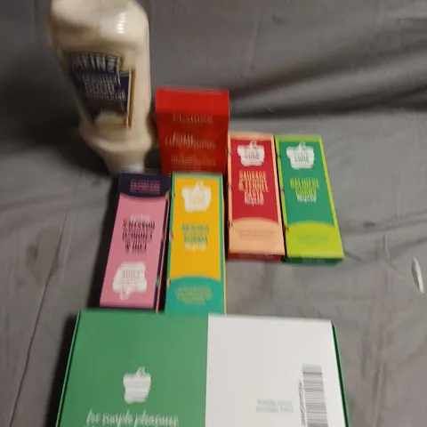 APPROXIMATELY 10 ASSORTED FOOD ITEMS TO INCLUDE - MAYONNAISE, SIMPLY COOK - COLLECTION ONLY