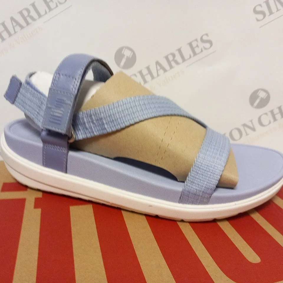 BOXED FITFLOP LOOSH WEBBING Z STRAP SANDALS SIZE 7