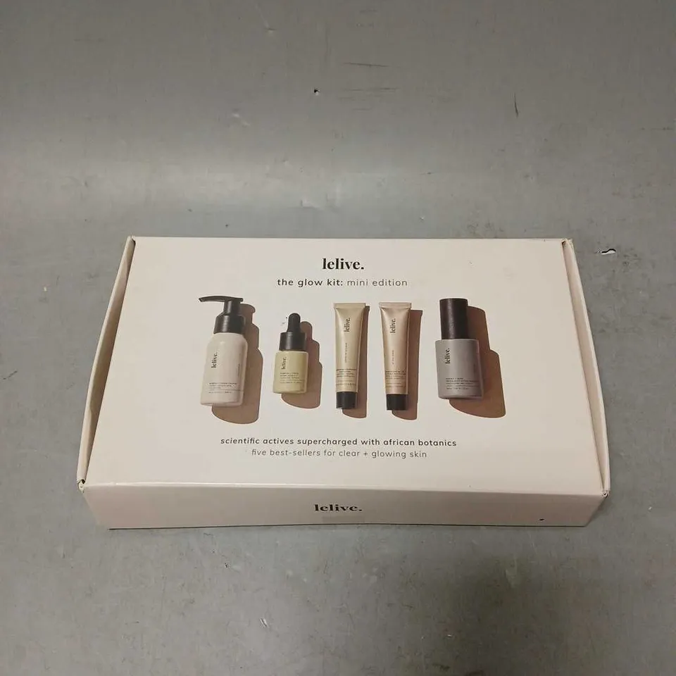 BOXED LELIVE THE GLOW KIT: MINI EDITION