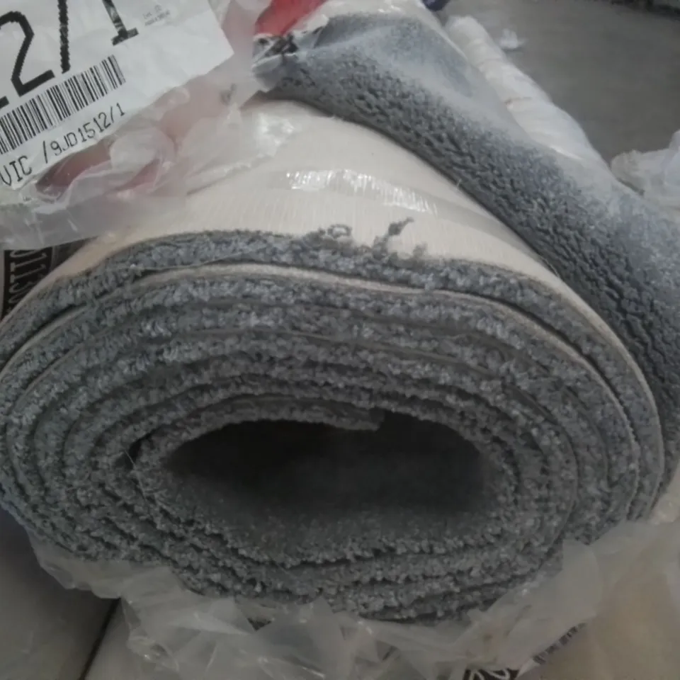 ROLL OF QUALITY ULTIMATE IMPRESSIONS LIBERTY CARPET // SIZE: APPROXIMATELY 6.4 X 4M