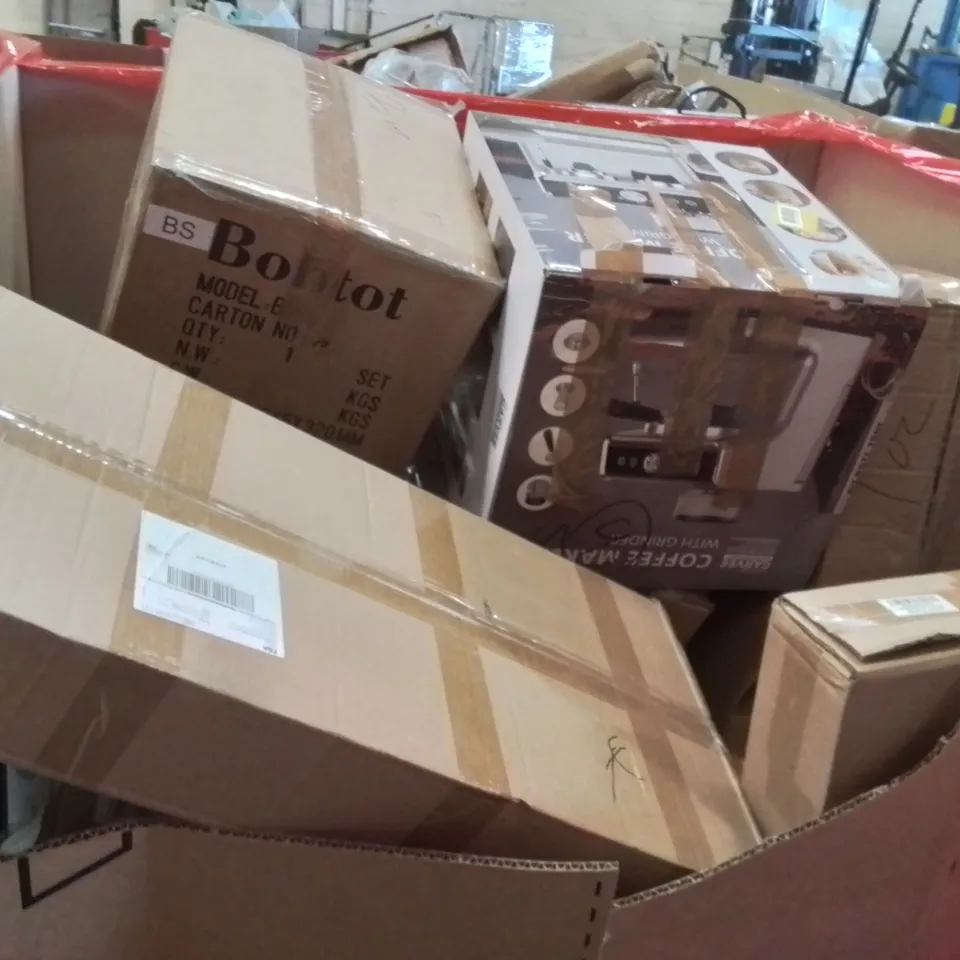 PALLET OF ASSORTED HOUSEHOLD GOODS AND PRODUCTS TO INCLUDE;TENNIS RACKETS,SHREDDING MACHINE,PIZZA MAKER 