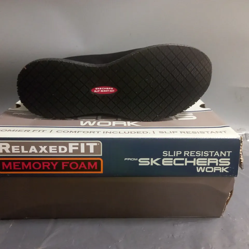 SKECHERS WORK SLIP RESISTANT TRAINERS BLACK SIZE 6