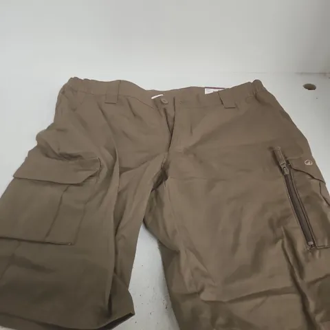 DECATHLON MEN'S BROWN CARGO SHORTS, 2XL