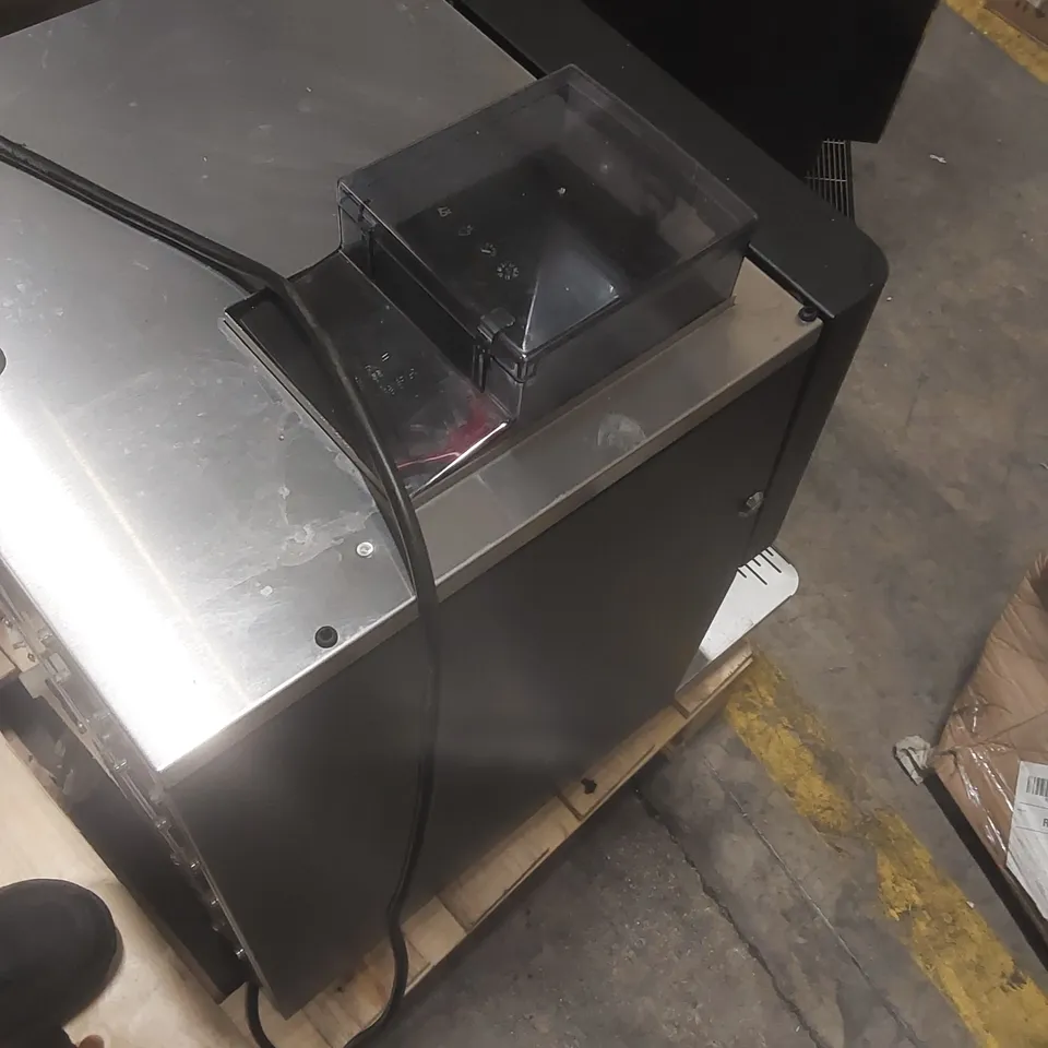 COFFETEK VITRO X3 COMMERCIAL BEAN-TO-CUP COFFEE MACHINE