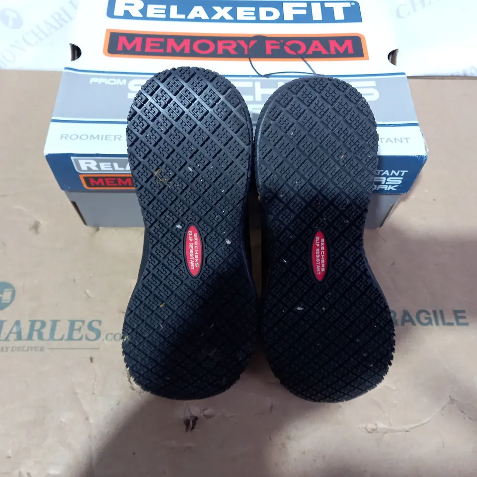 BOXED PAIR OF SKECHERS- SIZE 4