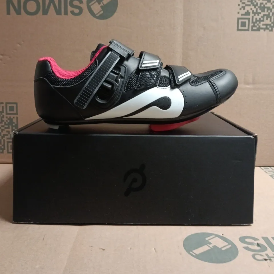 BOXED PAIR OF PELOTON CYCLING SHOES IN BLACK/WHITE/RED SIZE EU 42